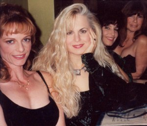 Lisa & girls xmas_sm